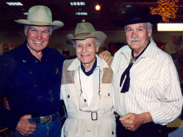 Kelo (“26 Men”) Henderson and screen badmen House Peters Jr. and Chris Alcaide at a Hollywood Collector’s Show in 1994.