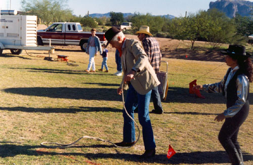 Actor Wright King (Jason on “Wanted Dead or Alive”) hones up on his rope work at the Legends of the Desert Film Fesitval in Apache Junction, Arizona in December, 1993.