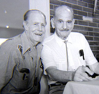 Director Oliver Drake and stuntman Yakima Canutt at the St. Louis Western Film Fair in 1979. (Thanx to Grady Franklin.)