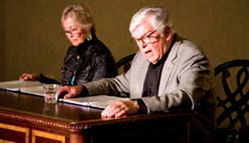 Roberta Shore and her husband Ron Frederickson (filling in for an ailing Will Hutchins) performed A R. Gurney’s “Love Letters” play Friday night in the amphitheatre before a crowd of over 320 teary-eyed people.