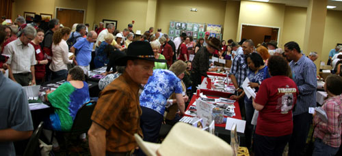 Another view of the ever busy dealer’s room.