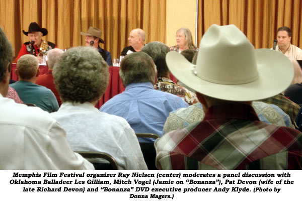 Memphis Film Festival organizer Ray Nielsen (center) moderates a panel discussion with Oklahoma Balladeer Les Gilliam, Mitch Vogel (Jamie on "Bonanza"), Pat Devon (wife of the late Richard Devon) and "Bonanza" DVD executive producer Andy Klyde.  (Photo by Donna Magers.)