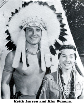 Keith Larsen and Kim Winona as Brave Eagle and Morning Star.