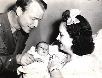 Roy and Arlene Rogers with their newborn Linda Lou. The baby was born April 19, 1943 and weighed 6 and a half pounds. (Thanx to Bobby Copeland.)