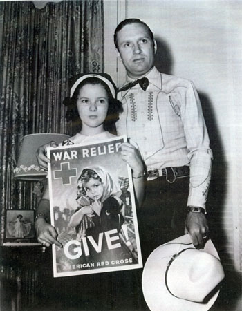 Gene Autry and Shirley Temple got together to promote the American Red Cross during World War II. 