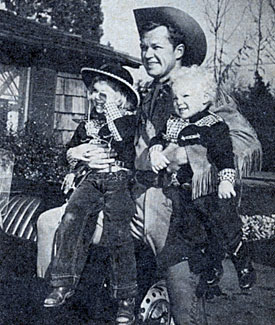 Bill Williams as Kit Carson with daughter Jody and son Billy in late 1955. 