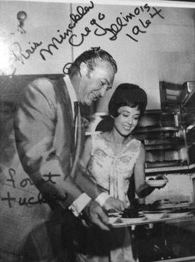 Forrest Tucker dines with a beauty contest winner at Giant City State Park, Illinois. 