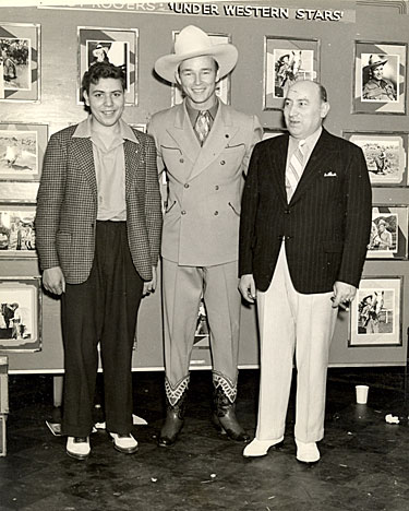 Roy Rogers with Herbert J. Yates and an unidentified young boy...perhaps a contest winner? “Under Western Stars” (‘38). 