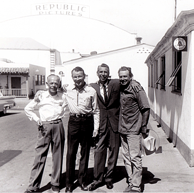 Roy visits the filming of “Master of the World” at the old Republic lot. 
(Thanx to Tom Weaver.) 