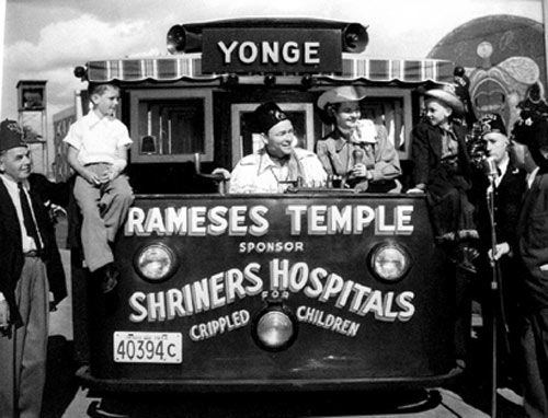 Shriner Roy Rogers and wife Dale Evans make an appearance for the Rameses Temple in North York, Ontario, Canada in 1954. (Thanx to Bobby Copeland.)