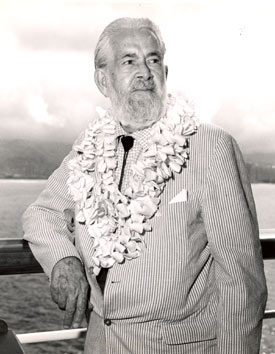 Aloha, Podner! A very debonair George Gabby Hayes aboard Matson liner Lurline before sailing from Honolulu after a May 1965 vacation. (Photo courtesy Neil Summers.)