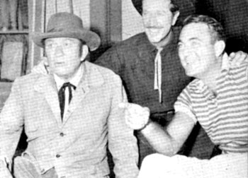 Richard Boone as Paladin grins for the camera with “Have Gun Will Travel” director Andrew McLaglen (right) and his actor/father Victor McLaglen who co-starred on the episode “The O’Hare Story” in ‘58. 