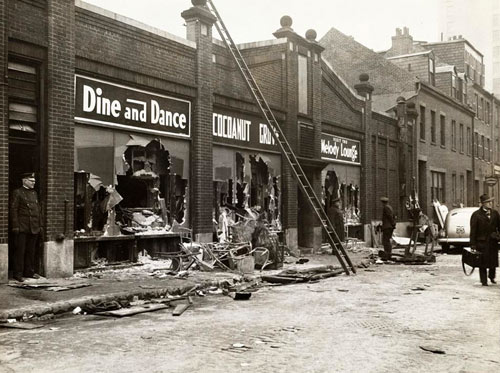 Buck Jones, 50, was among the over 480 victims of the tragic Cocoanut Grove nightclub fire in Boston, MA, on November 28, 1942. Buck died November 30th of second and third degree burns. Below are three photos taken after the fire.