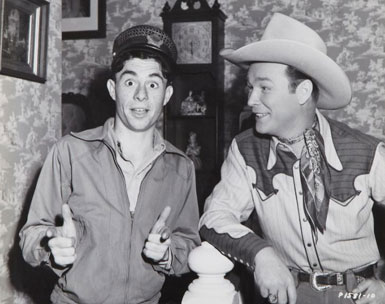 Roy with Carl “Alfalfa” Switzer. (Thanx to Jerry Whittington.)