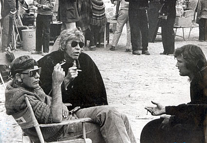 Director Sam Peckinpah with James Coburn and Kris Kristofferson on the set of “Pat Garrett and Billy the Kid” (‘73). (Thanx to Pat Shields.)