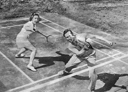 Gene and Ina Autry in a doubles tennis match in the ‘40s. Wonder who was on the other side of the net? (Thanx to Billy Holcomb.)