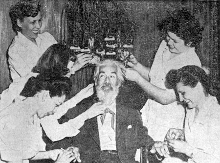 Gabby Hayes gets a lot of female attention as he’s spruced-up for the premiere of “El Paso” in El Paso on March 25, 1949.