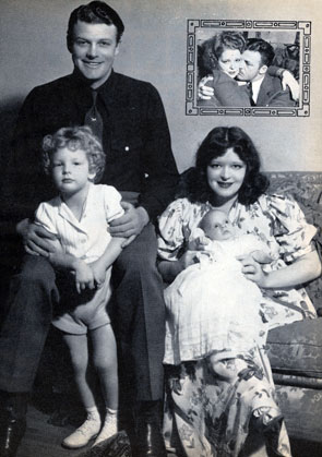 Rex Bell and wife Clara Bow, Hollywood’s “It Girl”, were married in 1931. Seen here with children Rex Jr. (born in ‘34) and George (born in ‘38).