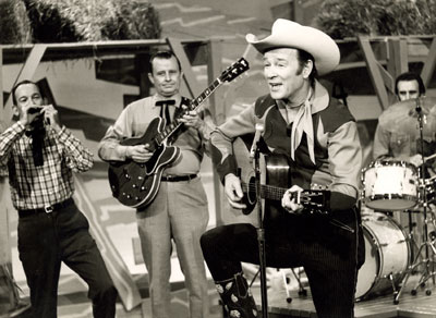 Roy Rogers sings on “Hee Haw” February 9, 1971.